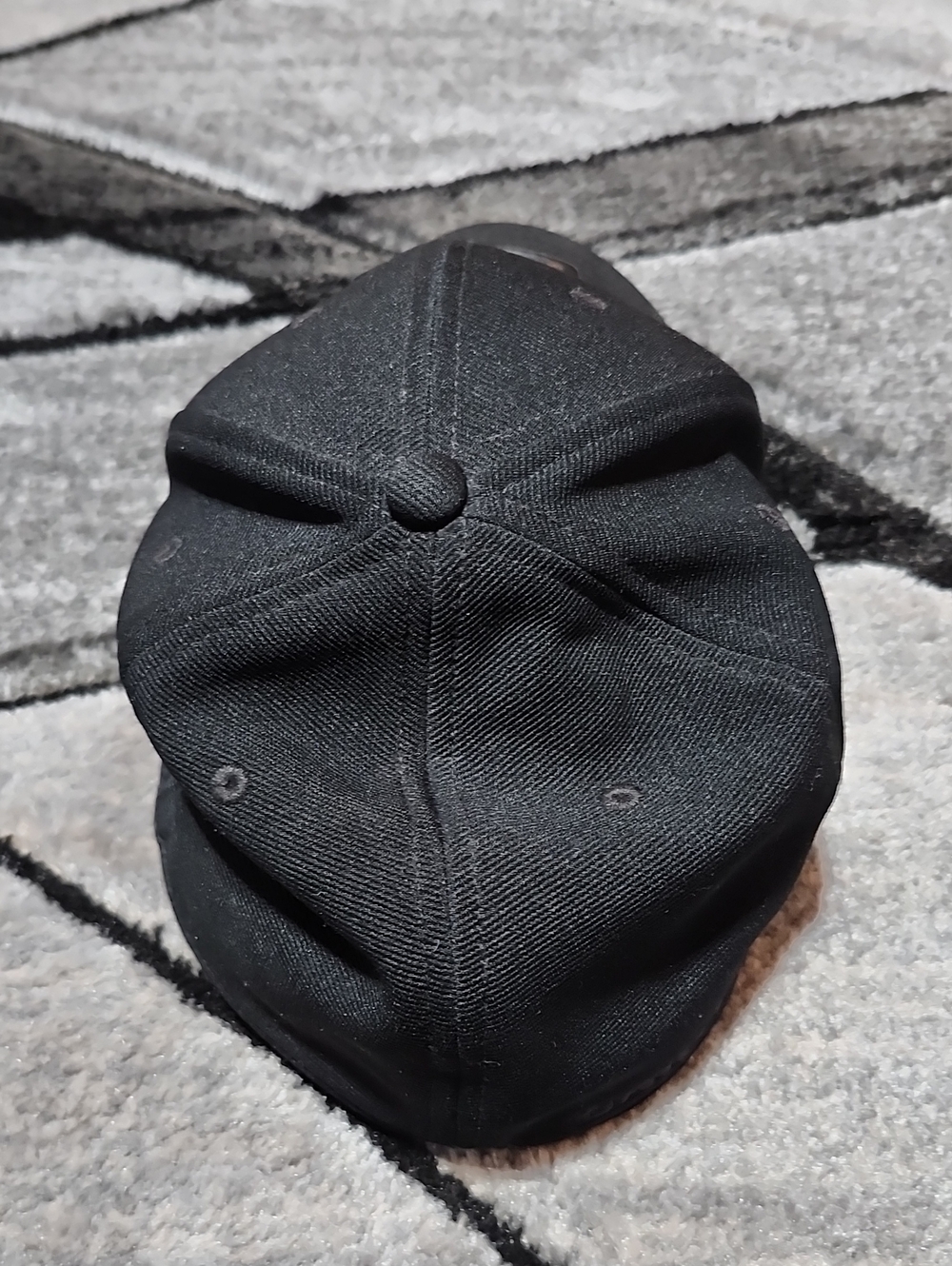 OAKLEY TINCAN BLACK-ON-BLACK CARBON FIBER ELLIPSE LOGO FLEX FITTED CAP HAT - Picture 5 of 13